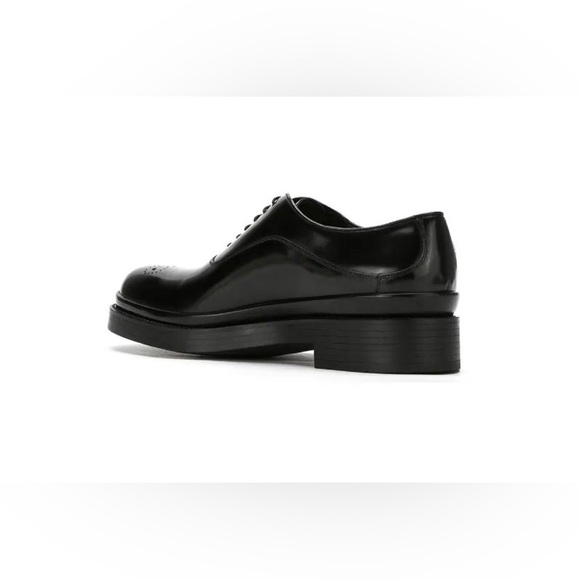 Prada Classic Lace Up Shoes! - Picture 3 of 5